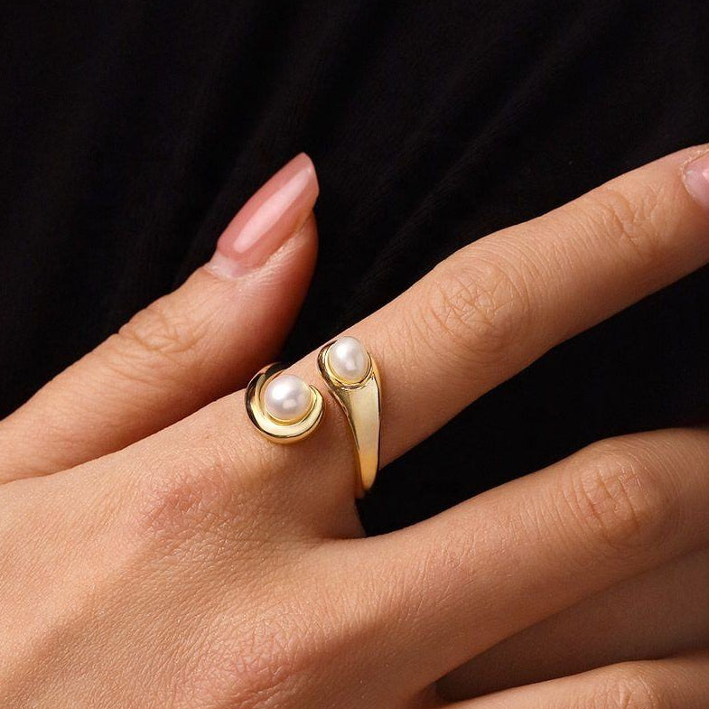 Eclipse Pearl Ring