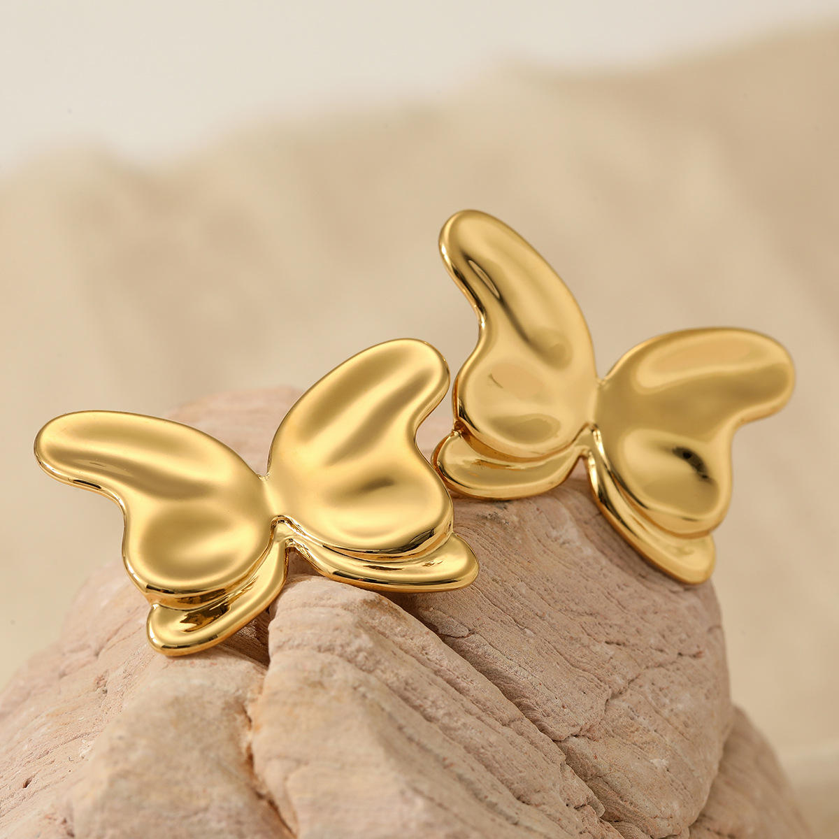 Butterfly Curve Studs
