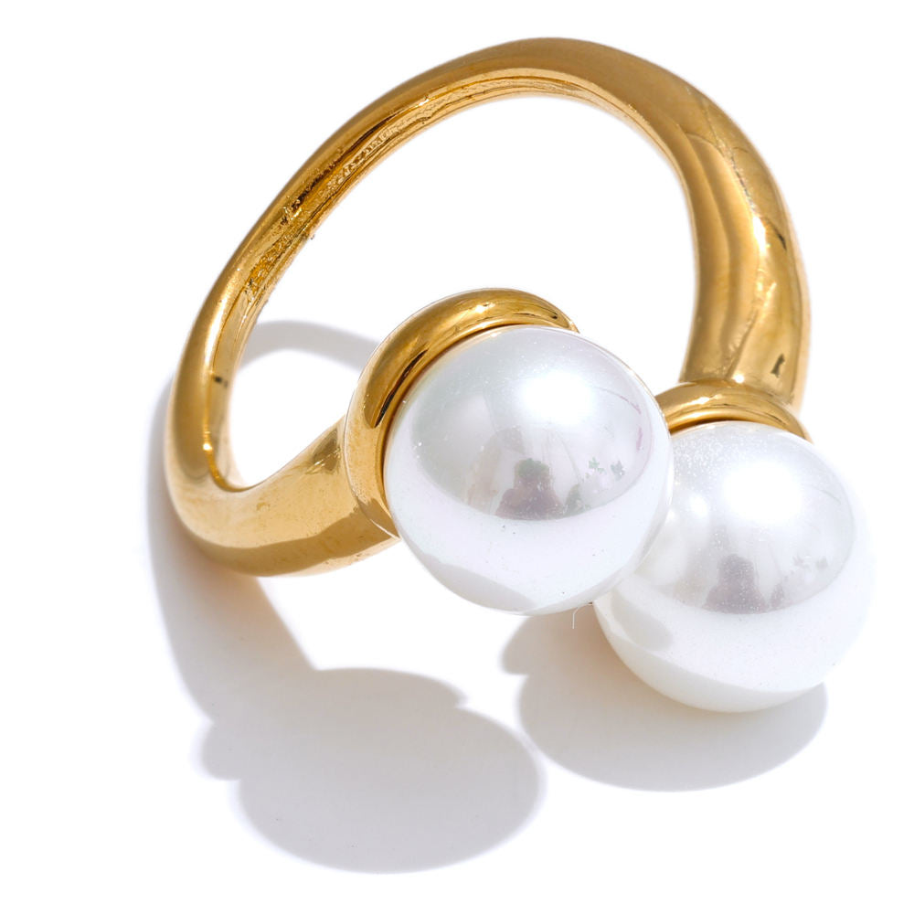 Moonkiss Pearl Ring