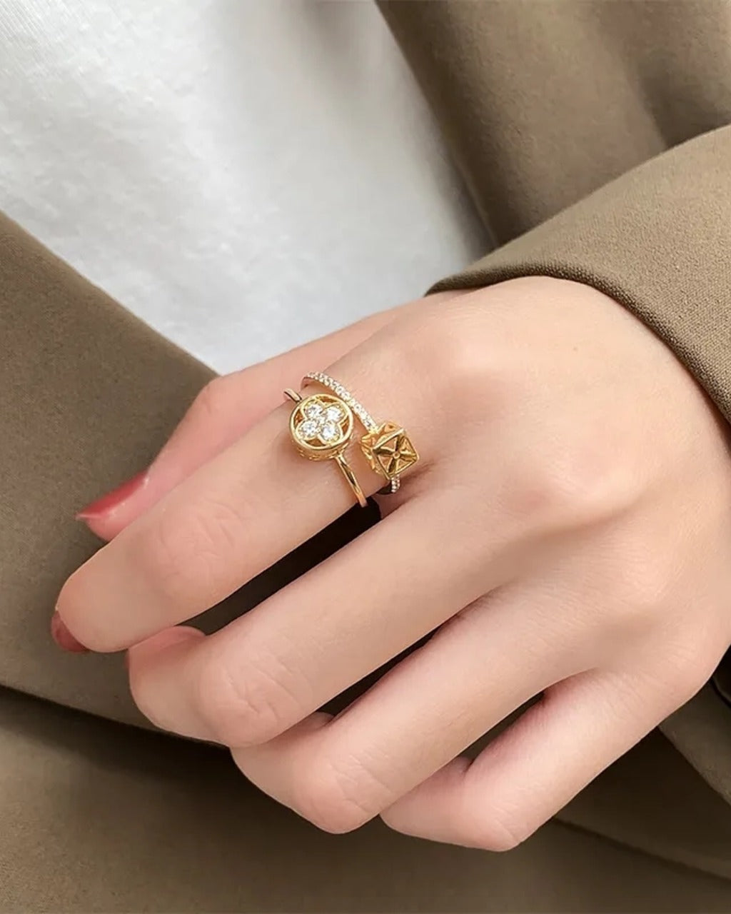 Quadra Clover Ring