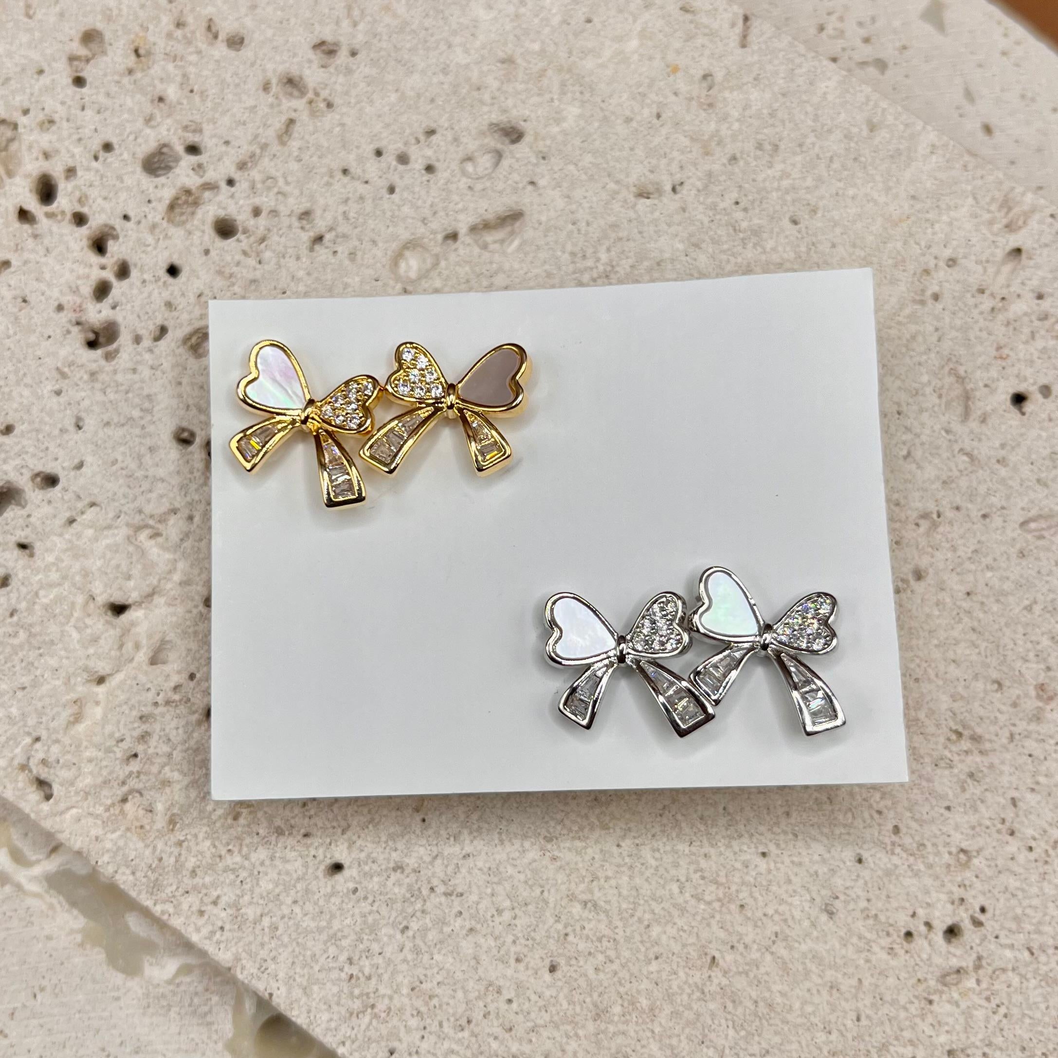 MOP Bow Studs